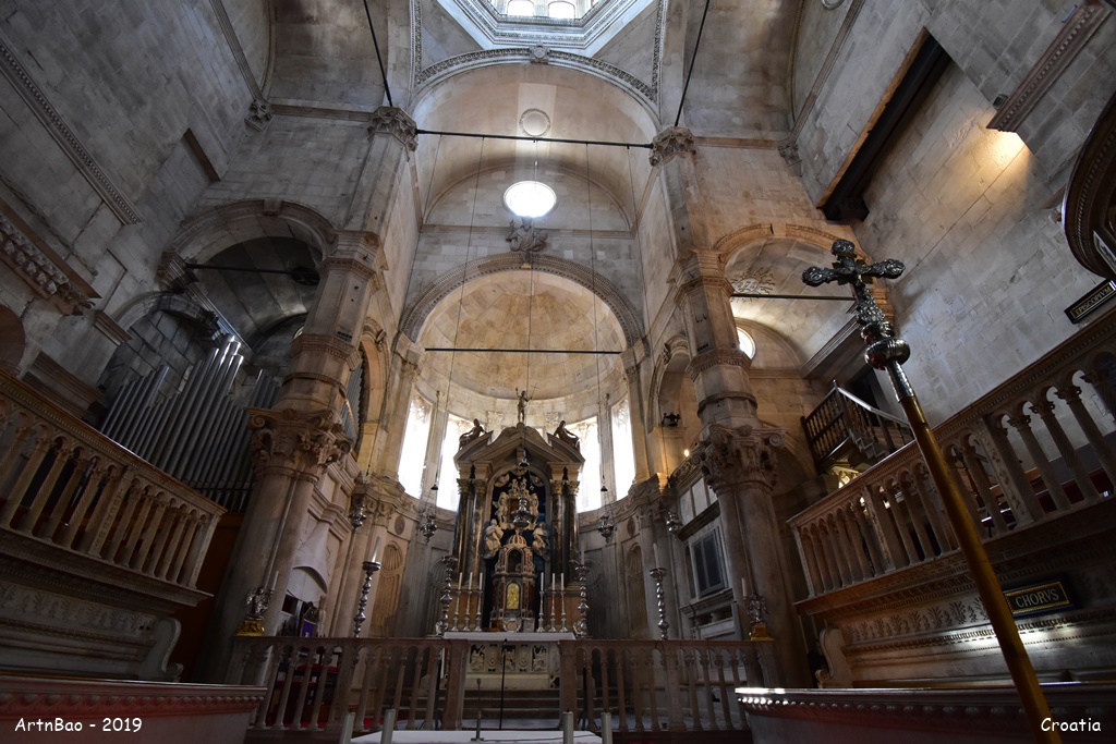 main hall of St. James Cathedral