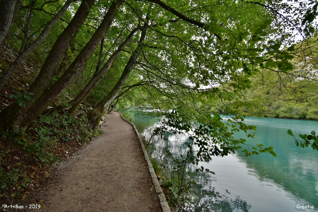 Plitvice NP boardwalk trail